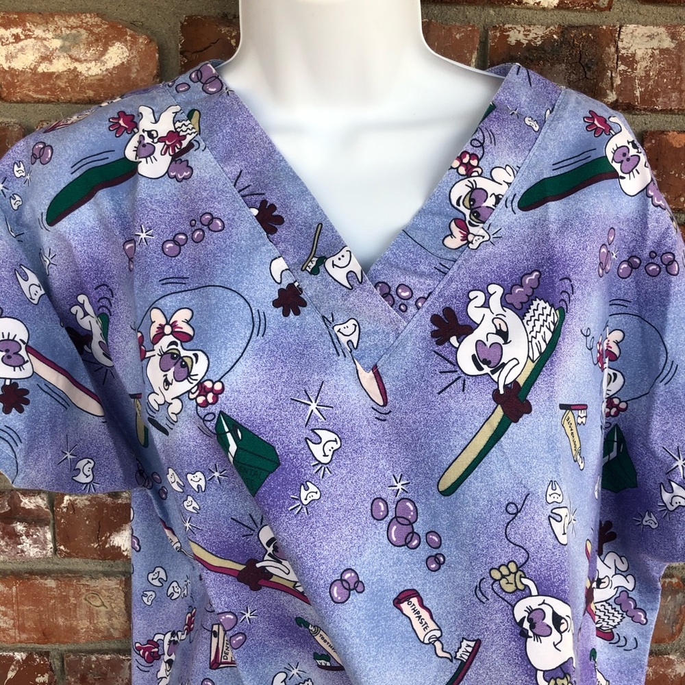 dental theme scrub top size Medium - Picture 2 of 7